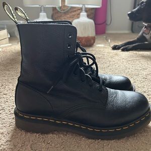 DOC MARTENS 1460 Pascal soft black lace-up leather combat boots